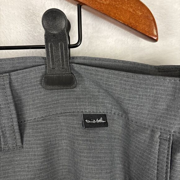 New Travis Mathew Sand Harbor Men's Size 42 Heather Dark Grey Golf Shorts NWT - Picture 2 of 4